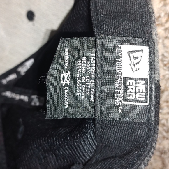 NHL New Era Fits Detroit Red Wings Red/Black/Gray Embroidered Adjustable Cap - Picture 12 of 14